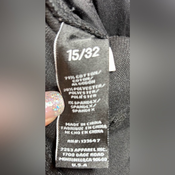 Celebrity Pink Black Flare Jeans Women’s 15/32 Stretch Denim Mid Rise - Picture 3 of 9